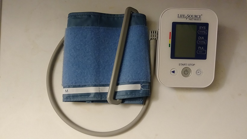 battery operated blood pressure monitor